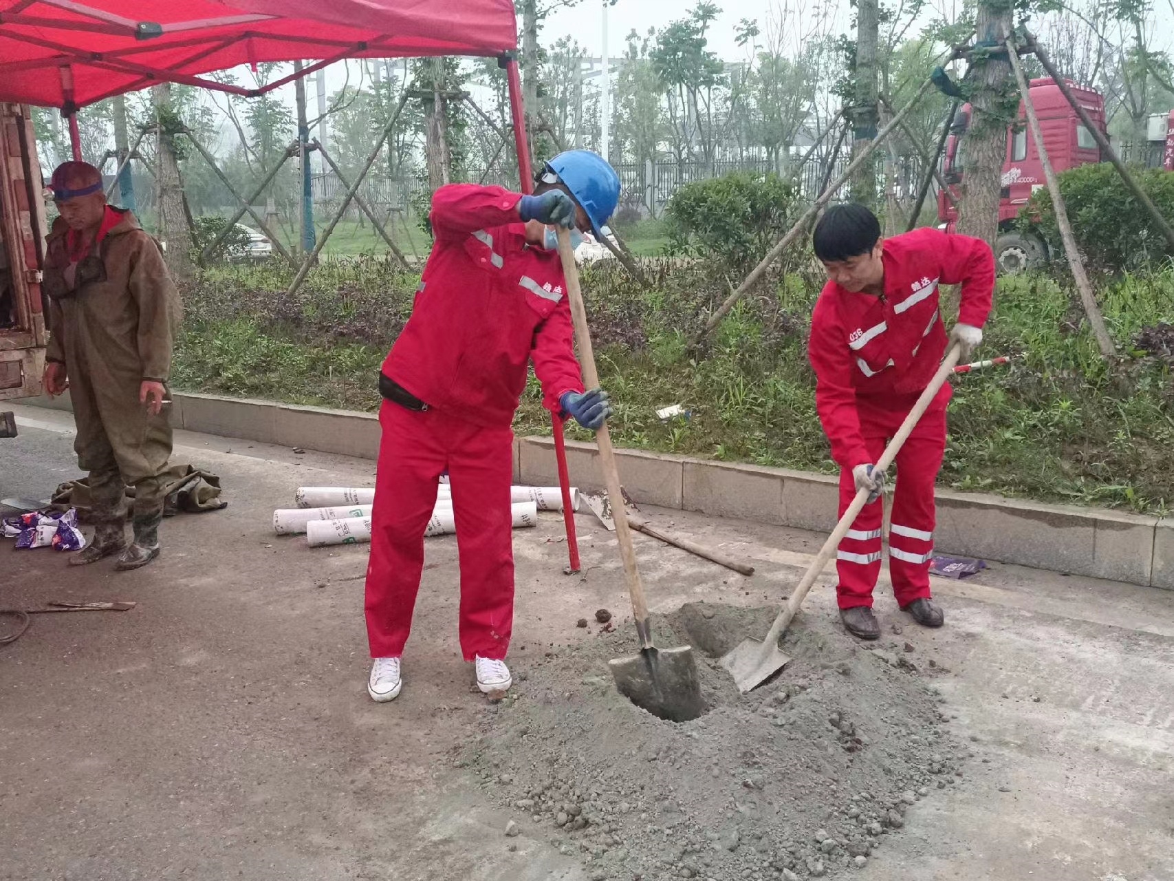蒙自管道疏通哪家好】及时进行市政管道清淤